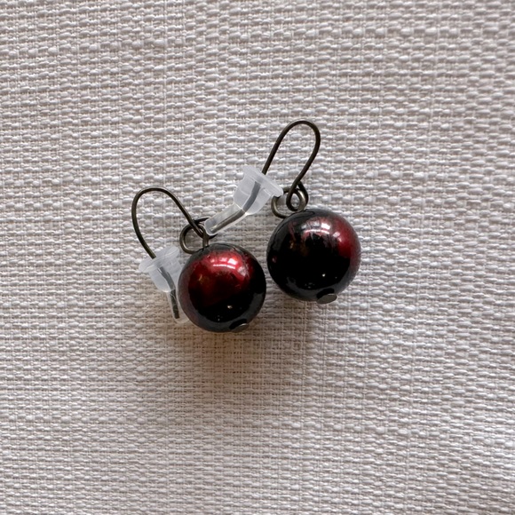 Red & Black Mesh Chain Necklace - Picture 11 of 13